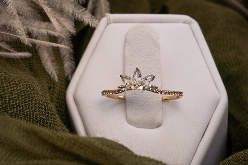 White Sapphire Valentina Finger Ring