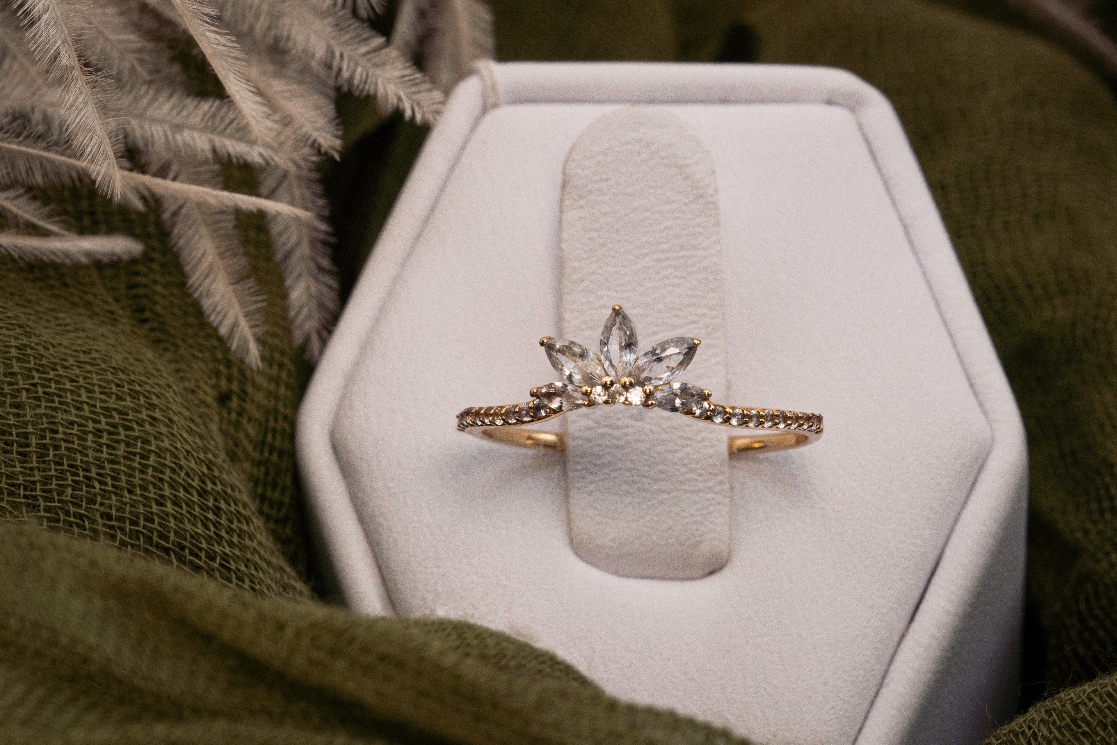 White Sapphire Valentina Finger Ring
